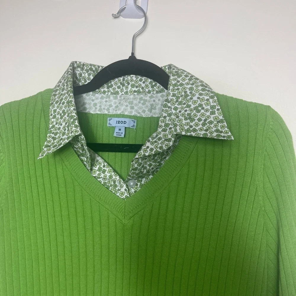 IZOD Womens Preppy Cable Knit Sweater Size  M V-neck Academia Tennis Kelly Green - Picture 3 of 4